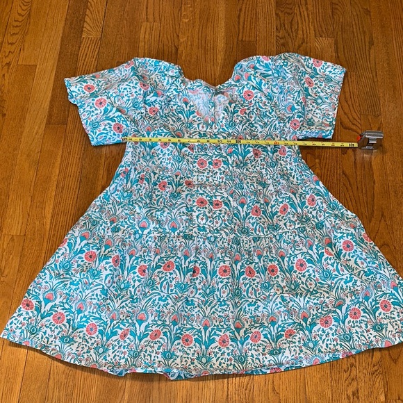 Crown & Ivy Floral V-Neck Mini Dress in Teal Blue and Pink size Medium 🌸 - Picture 8 of 11